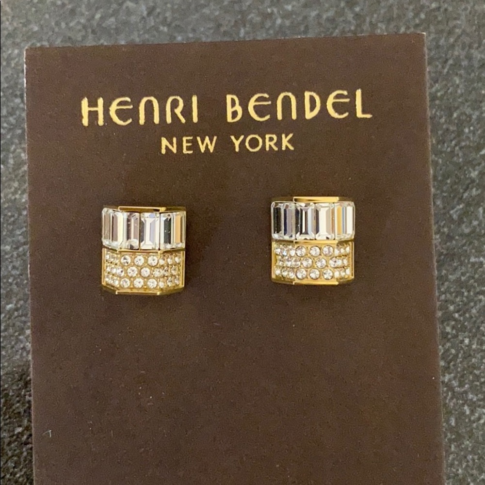 Brand new Henri Bendel earrings with backings